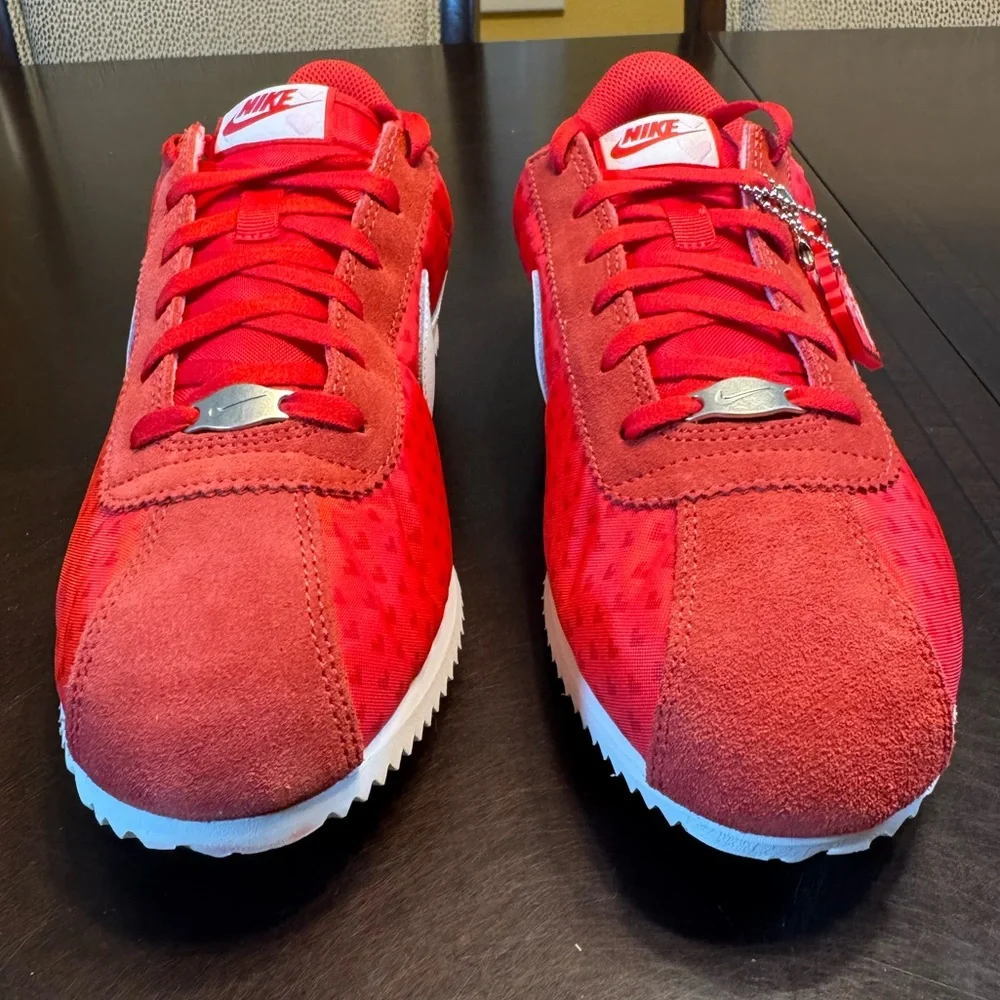New Nike Cortez Valentines Day Heart Sneaker Shoes - Picture 5 of 16